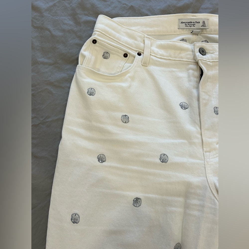 Abercrombie & Fitch White Embroidered Straight Leg Jeans - Picture 4 of 4